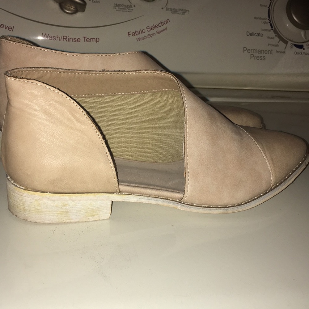Cream shoes like free people royale 7